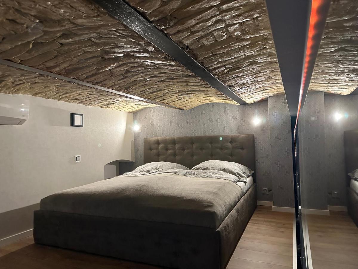 Legendary Apartment